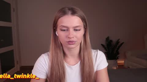 Ella online show from October 18, 2025, 5:35 pm