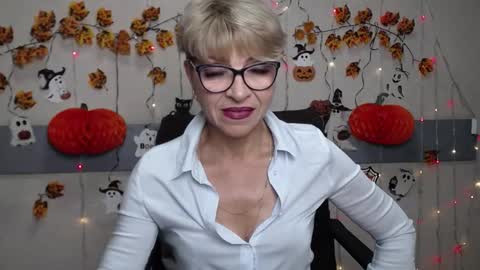 EllaBonito online show from November 2, 2025, 6:27 am