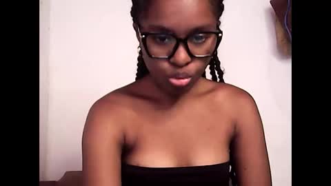 Snapshot of ellah245 chatting on March 2, 2026, 10:55 am ellah245 online show from March 2, 2026, 10:55 am