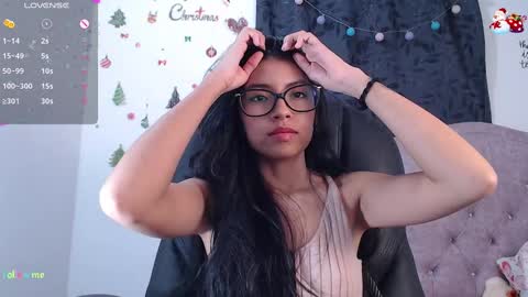 Snapshot of ellajonz chatting on December 30, 2024, 4:20 am Ella Amoneth online show from December 30, 2024, 4:20 am