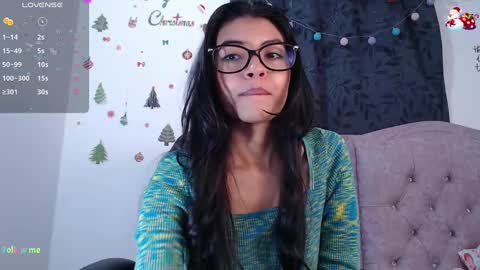 Snapshot of ellajonz chatting on January 6, 2025, 7:52 am Ella Amoneth online show from January 6, 2025, 7:52 am