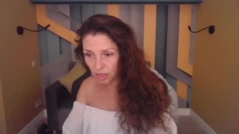 EllaLongs online show from July 8, 2026, 11:37 am
