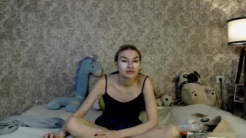 Snapshot of ellamilla chatting on November 6, 2025, 4:35 am ellamilla online show from November 6, 2025, 4:35 am