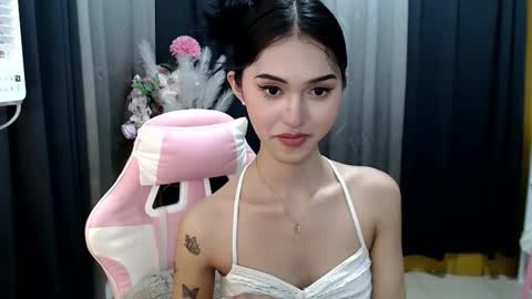 ELLA online show from April 16, 2026, 9:39 pm