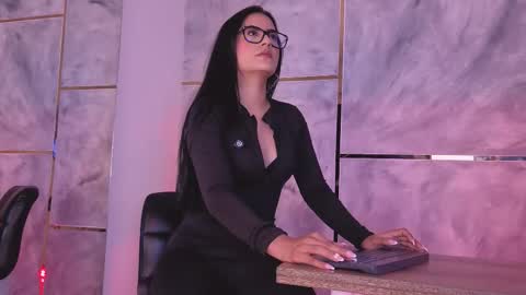 Snapshot of ellaochoa chatting on March 23, 2026, 11:25 am ella online show from March 23, 2026, 11:25 am