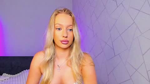 elldiana online show from July 6, 2026, 1:57 am