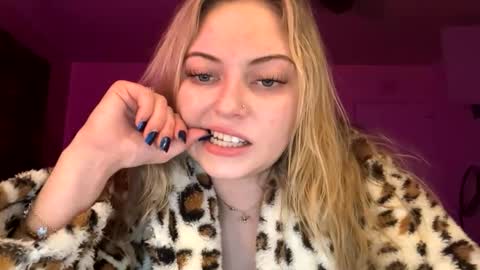 ellejess online show from February 26, 2026, 2:54 am