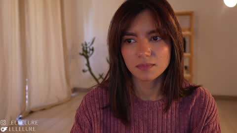 Snapshot of ellelure_ chatting on January 30, 2025, 7:59 pm Linda Restrepo online show from January 30, 2025, 7:59 pm