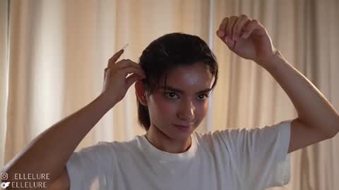 Snapshot of ellelure_ chatting on February 9, 2025, 9:06 pm Linda Restrepo online show from February 9, 2025, 9:06 pm