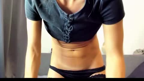 ellen_flow online show from June 10, 2026, 8:08 pm