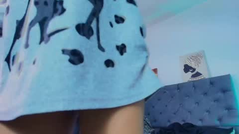 Snapshot of ellie_alves chatting on September 19, 2025, 1:45 pm Ellie online show from September 19, 2025, 1:45 pm