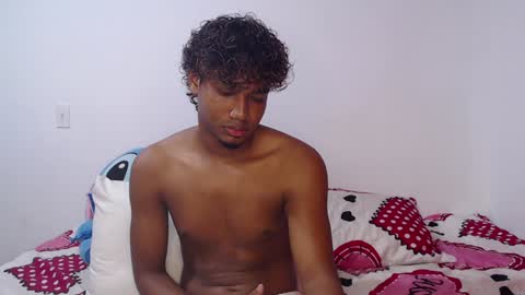 Snapshot of ellie_andy19 chatting on January 9, 2025, 6:59 am kev dani online show from January 9, 2025, 6:59 am