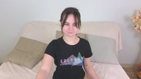 Snapshot of ellie_babyy chatting on January 23, 2025, 6:03 pm Ellie online show from January 23, 2025, 6:03 pm