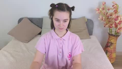 Snapshot of ellie_babyy chatting on February 20, 2025, 11:20 am Ellie online show from February 20, 2025, 11:20 am