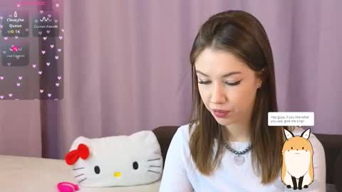 ellie online show from October 6, 2025, 7:44 pm