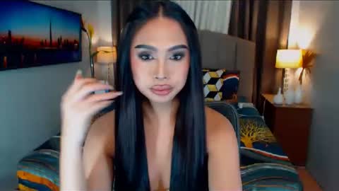 Snapshot of elliecummers chatting on January 6, 2025, 8:39 pm ellie online show from January 6, 2025, 8:39 pm