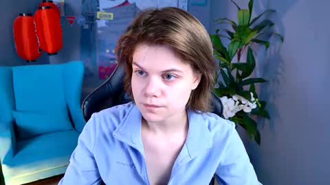 elliemurler online show from November 9, 2025, 9:07 am