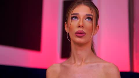 Ellie online show from December 19, 2025, 4:30 am