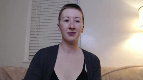 Ellie Rowyn online show from November 20, 2025, 2:23 am