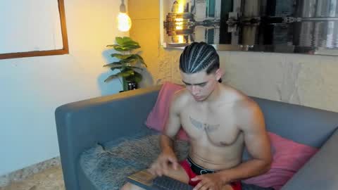 Snapshot of elliot_colton chatting on November 20, 2025, 9:36 pm Elloit Colton online show from November 20, 2025, 9:36 pm