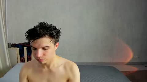 Snapshot of elliot_winki chatting on July 4, 2026, 1:12 am elliot_winki online show from July 4, 2026, 1:12 am