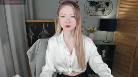 elliup online show from April 12, 2026, 3:50 pm