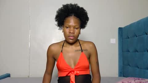 elllanna online show from March 27, 2026, 8:09 am