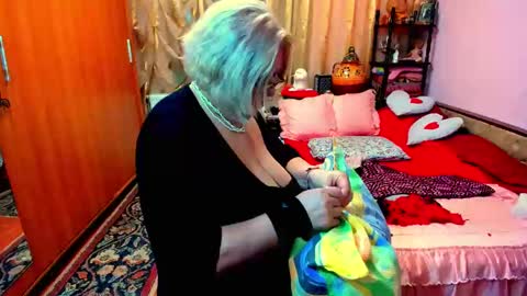 Snapshot of ellyhot53 chatting on March 4, 2025, 3:26 pm ellyhot53 online show from March 4, 2025, 3:26 pm