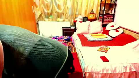 ellyhot53 online show from February 27, 2026, 3:12 pm