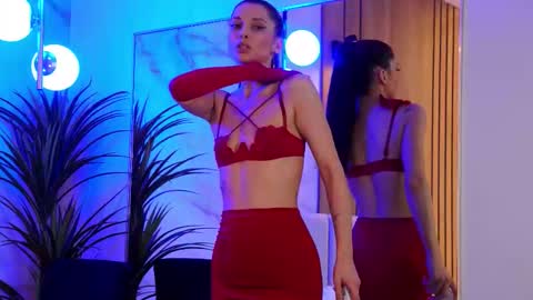 Elly online show from March 13, 2026, 7:31 pm