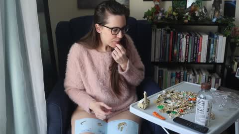 Snapshot of ellynaomi chatting on January 24, 2025, 4:17 pm Elly Naomi online show from January 24, 2025, 4:17 pm