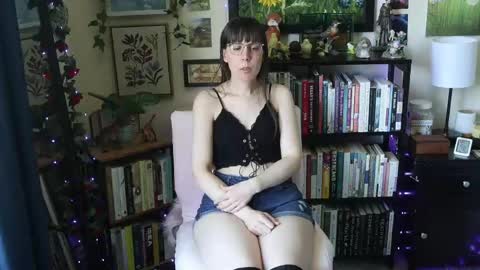 Snapshot of ellynaomi chatting on May 16, 2026, 5:01 pm Elly Naomi online show from May 16, 2026, 5:01 pm