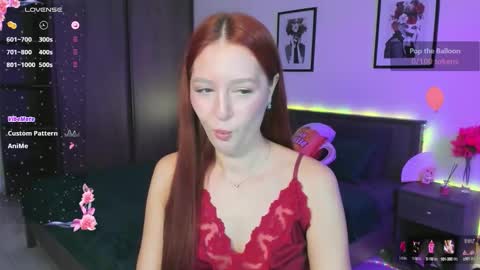 Snapshot of ellypeach chatting on October 1, 2025, 12:22 pm EllyPeach online show from October 1, 2025, 12:22 pm