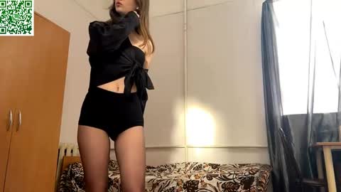 Sonya online show from May 8, 2026, 3:06 pm