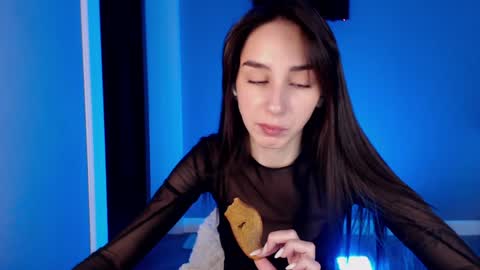 Snapshot of ellzabeth_ellison chatting on December 5, 2024, 9:39 am Im online Fri Sun Mon Tue Thu Fri Sat3 from 1000 online show from December 5, 2024, 9:39 am