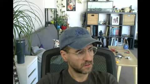 Snapshot of elmetaagain chatting on July 5, 2026, 1:01 am elmetaagain online show from July 5, 2026, 1:01 am