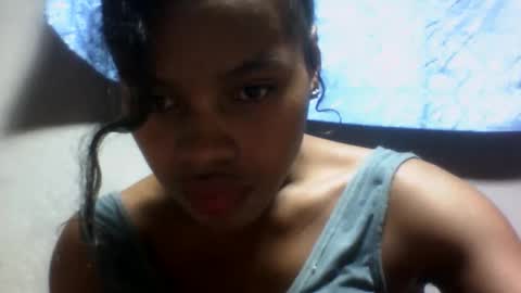 elodie228680 online show from June 4, 2026, 2:39 am