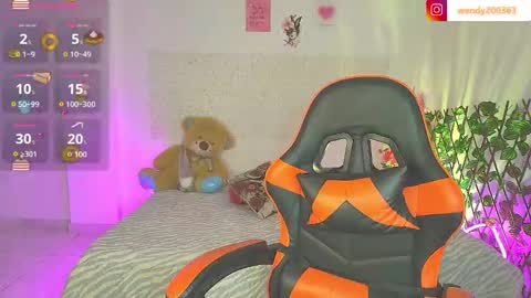 Snapshot of elodie_green chatting on November 28, 2025, 11:07 pm elodie_green online show from November 28, 2025, 11:07 pm