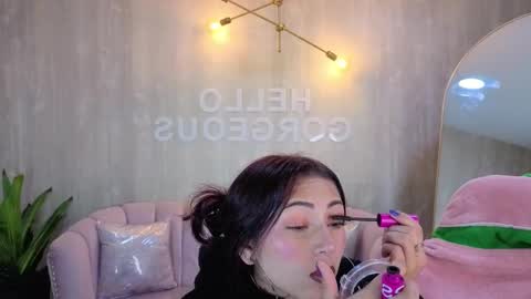 Snapshot of elody_a chatting on October 25, 2025, 3:14 am Elody online show from October 25, 2025, 3:14 am