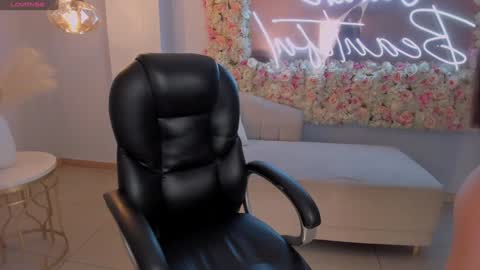 Snapshot of eloisaolivero chatting on February 2, 2025, 12:02 pm ELOISA OLIVERO online show from February 2, 2025, 12:02 pm