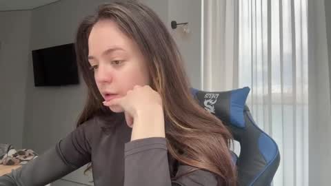 Milana online show from April 11, 2026, 10:08 am