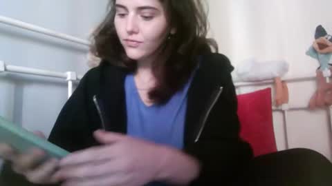 Snapshot of eloxcorner chatting on December 28, 2024, 2:21 pm Elox online show from December 28, 2024, 2:21 pm