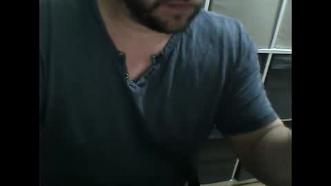 elpeladilla online show from January 8, 2025, 1:00 am