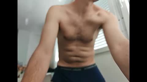 elrubiyo25 online show from June 10, 2026, 10:58 am