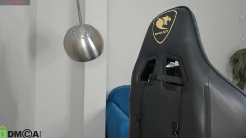 elsa_carterr online show from December 1, 2025, 9:03 am