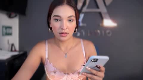  ELSA  online show from October 7, 2025, 8:17 pm