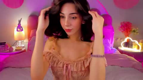 Snapshot of elsa_xo chatting on November 3, 2025, 8:21 pm Michelle online show from November 3, 2025, 8:21 pm