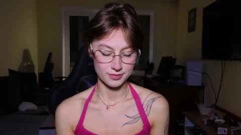 elsaangel online show from February 16, 2026, 1:18 pm