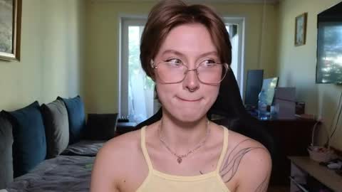 elsaangel online show from June 4, 2026, 3:56 am