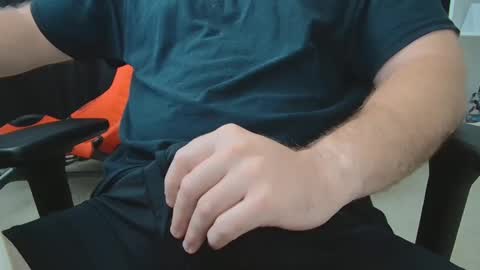 Snapshot of eltanke2206 chatting on September 10, 2025, 1:44 pm alexgarg online show from September 10, 2025, 1:44 pm